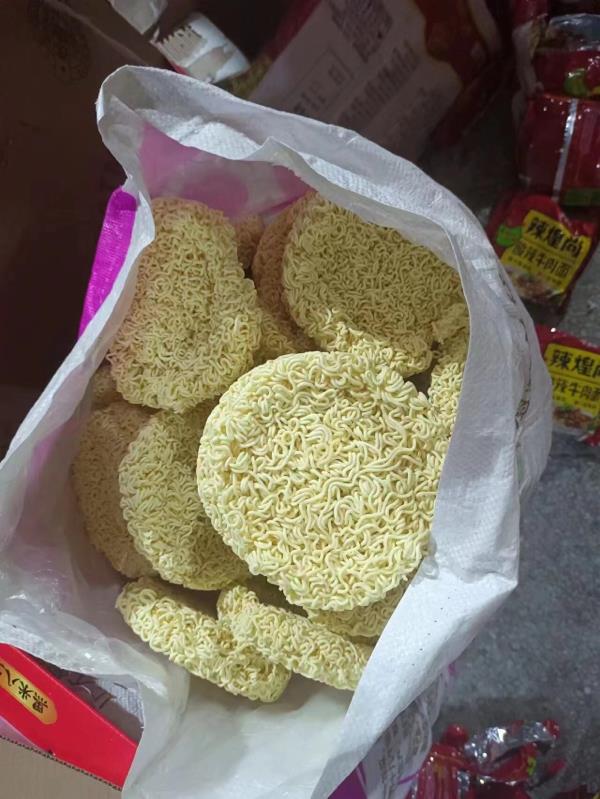 山东旺旺饲料 饼干粉面包粉